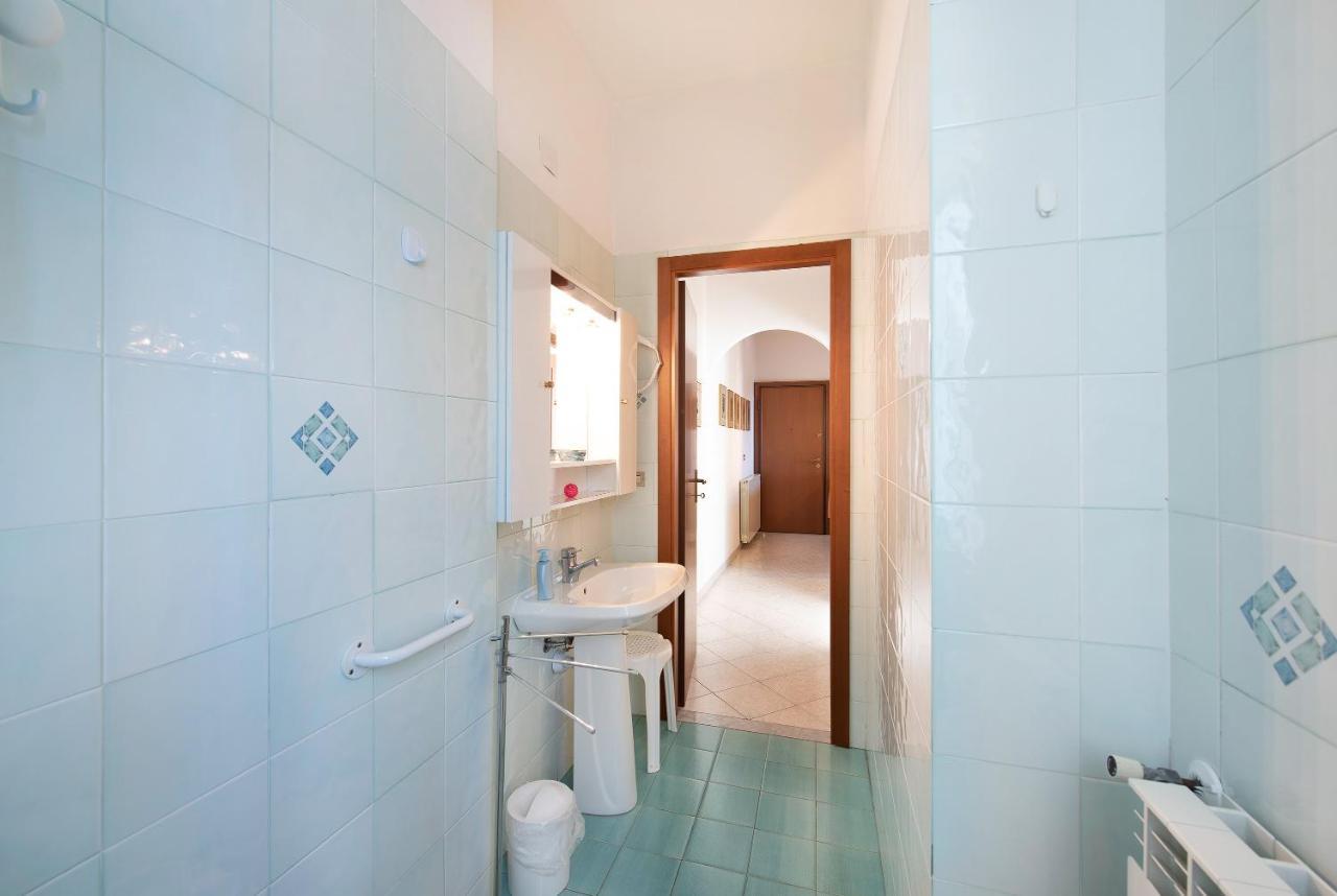 Trilocale Mazzini Con 2 Balconi Apartamento Varazze Exterior foto