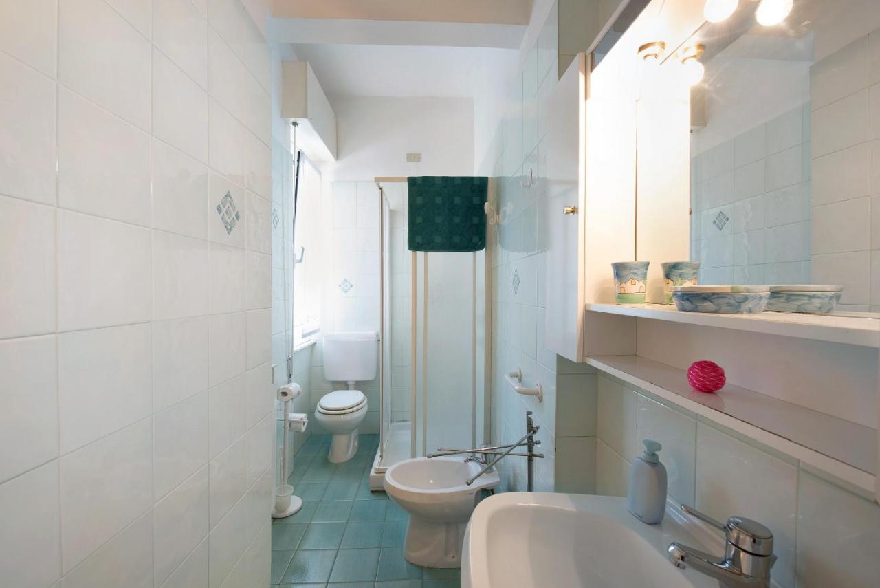 Trilocale Mazzini Con 2 Balconi Apartamento Varazze Exterior foto